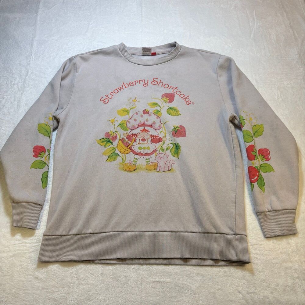 Strawberry Shortcake Sweatshirt Womens Medium Graphic Crewneck Kawaii